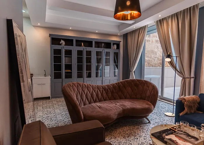 5 At Palazzo Seraphim Boutique Living In St Julians Affittacamere