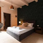 5 At Palazzo Seraphim Boutique Living In St Julians 4*