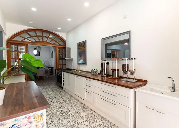 5 At Palazzo Seraphim Boutique Living In St Julians Gæstehus Saint Julian's